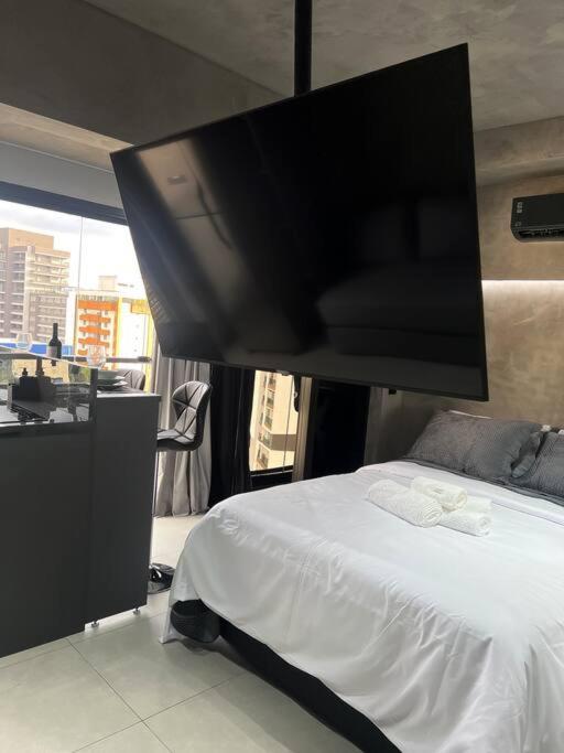 Executivo A 230m Do Metro Brooklin Apartamento *